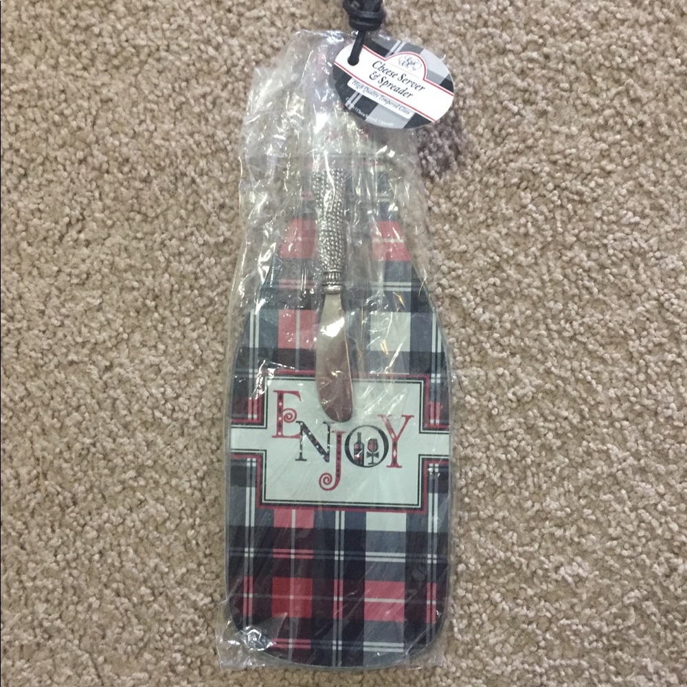 NWT. Pretty Cheese Server and Spreader!